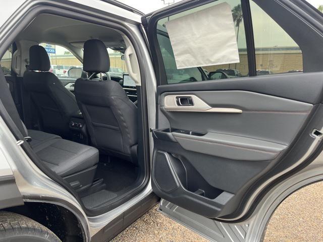 new 2025 Ford Explorer car, priced at $41,450