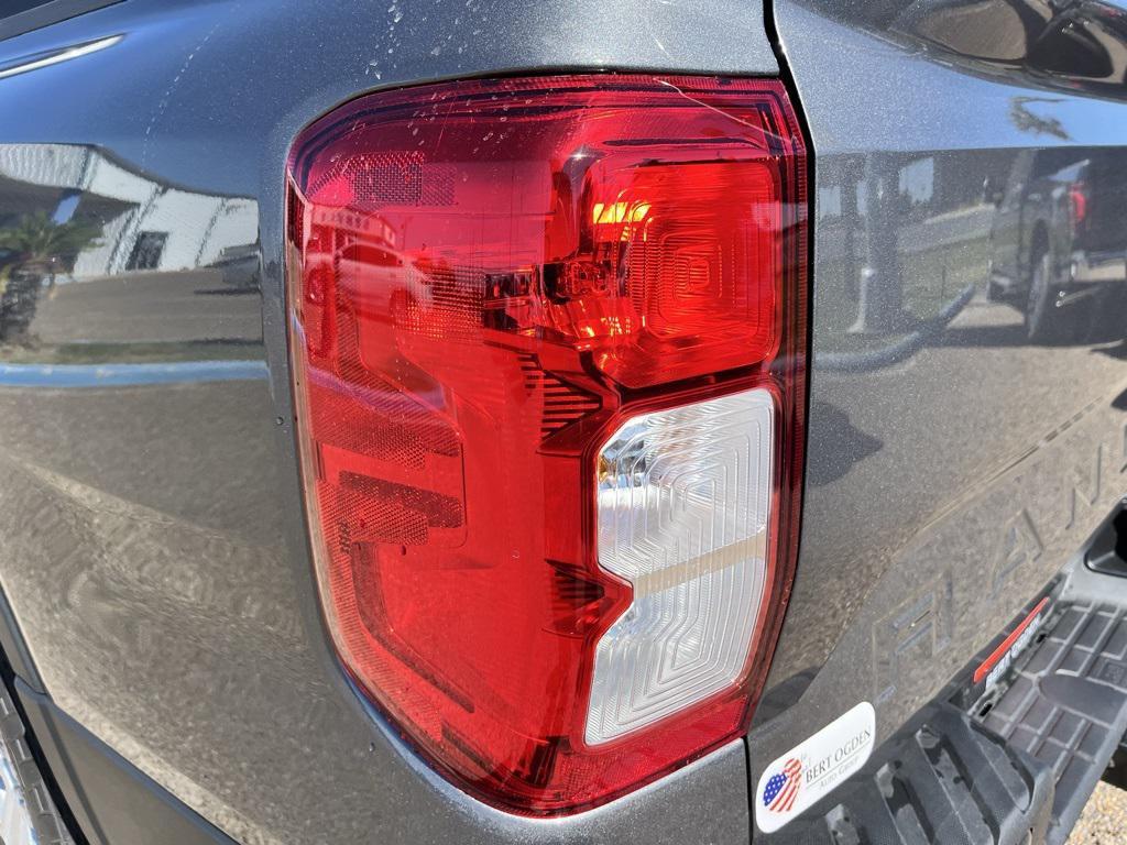 new 2025 Ford Ranger car, priced at $33,925