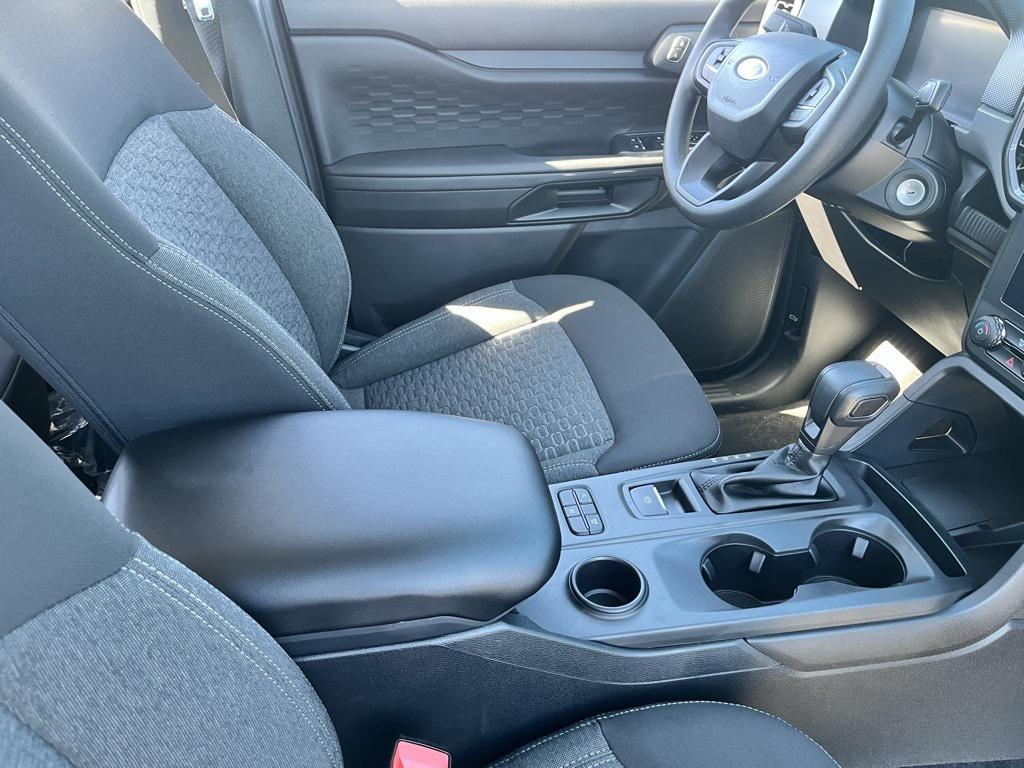 new 2025 Ford Ranger car, priced at $33,925