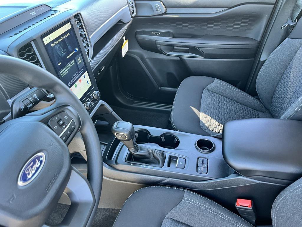 new 2025 Ford Ranger car, priced at $33,925