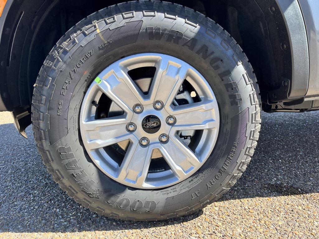new 2025 Ford Ranger car, priced at $33,925