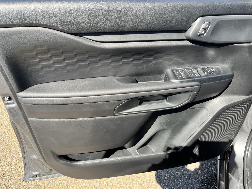 new 2025 Ford Ranger car, priced at $33,925