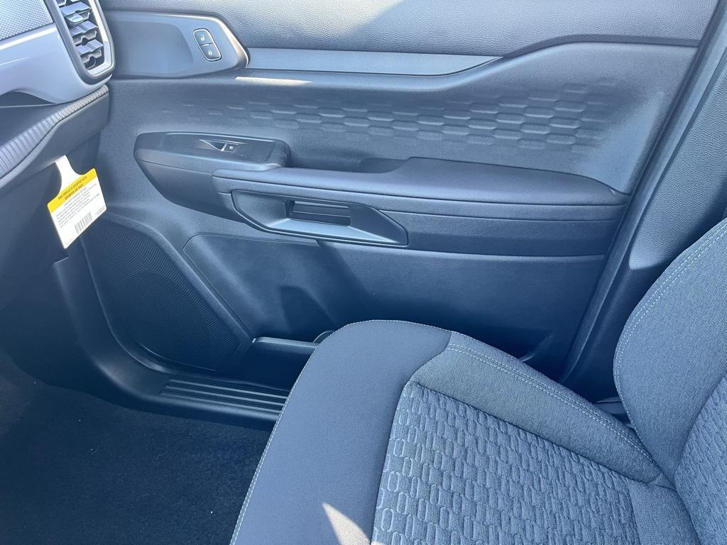 new 2025 Ford Ranger car, priced at $33,925