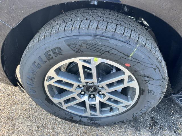 new 2025 Ford Expedition car, priced at $69,840