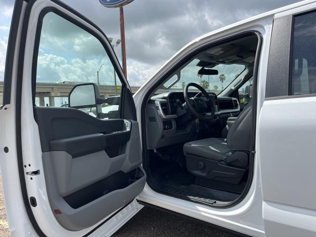 new 2025 Ford F-250 car, priced at $67,270