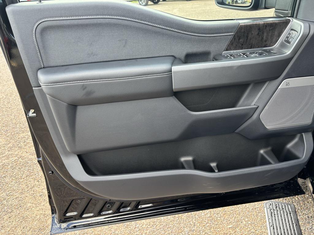 new 2025 Ford F-250 car, priced at $86,539