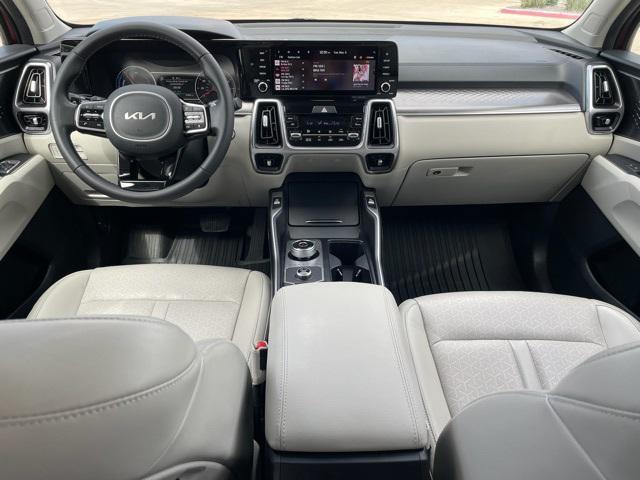 used 2023 Kia Sorento Hybrid car, priced at $29,895