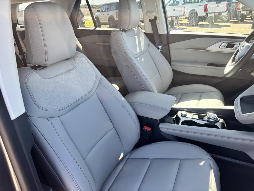 new 2026 Ford Explorer car, priced at $45,425