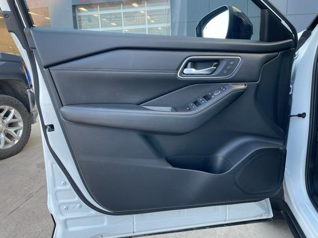 used 2024 Nissan Rogue car, priced at $33,812