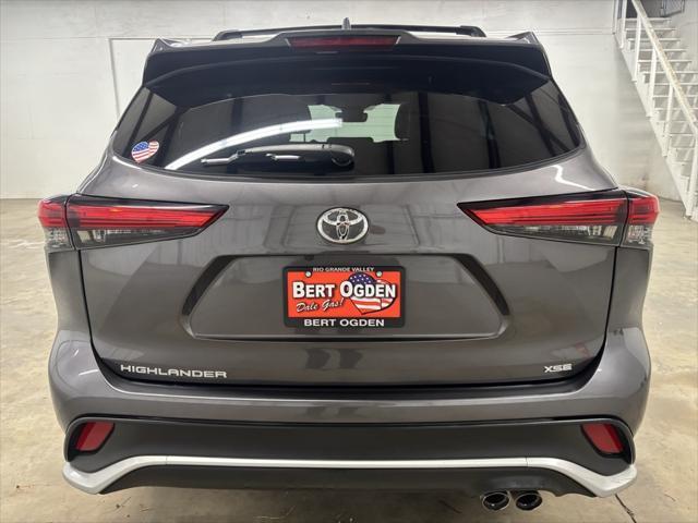 used 2021 Toyota Highlander car, priced at $30,366