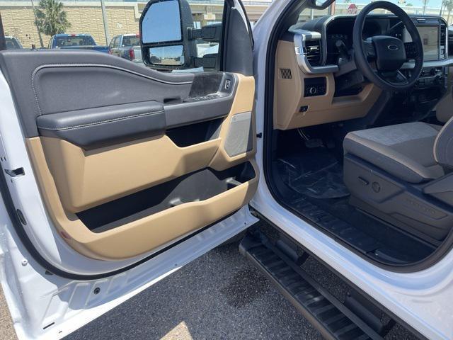 new 2025 Ford F-250 car, priced at $77,120