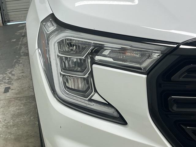 used 2024 GMC Terrain car, priced at $25,173
