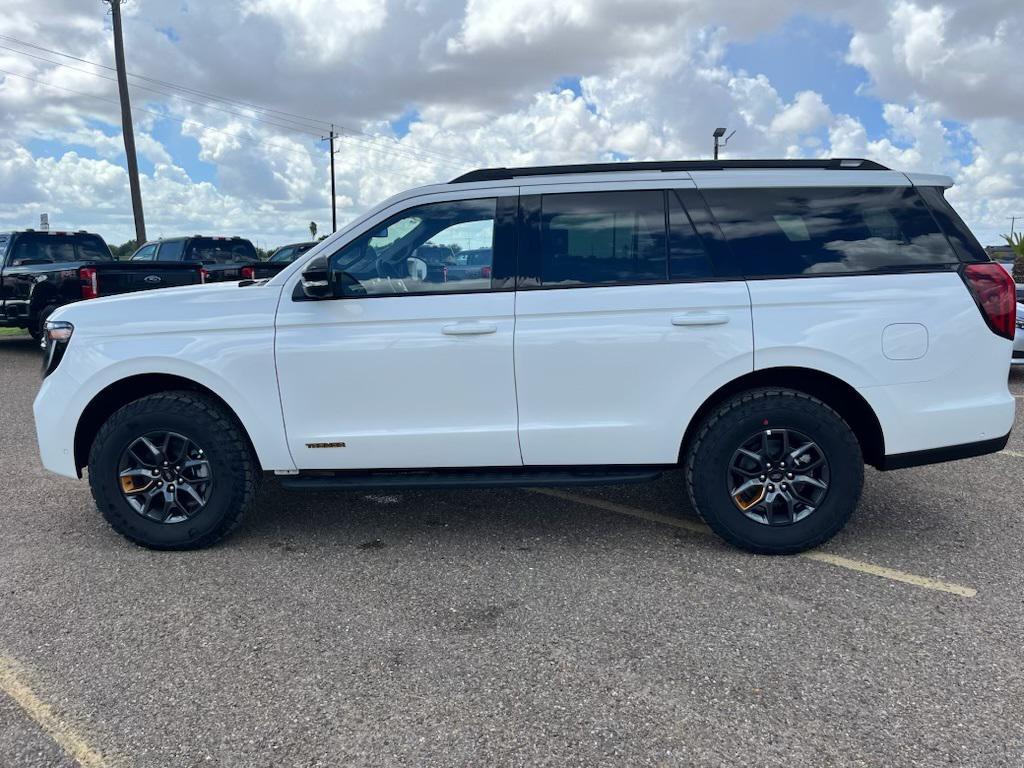new 2025 Ford Expedition car, priced at $85,135