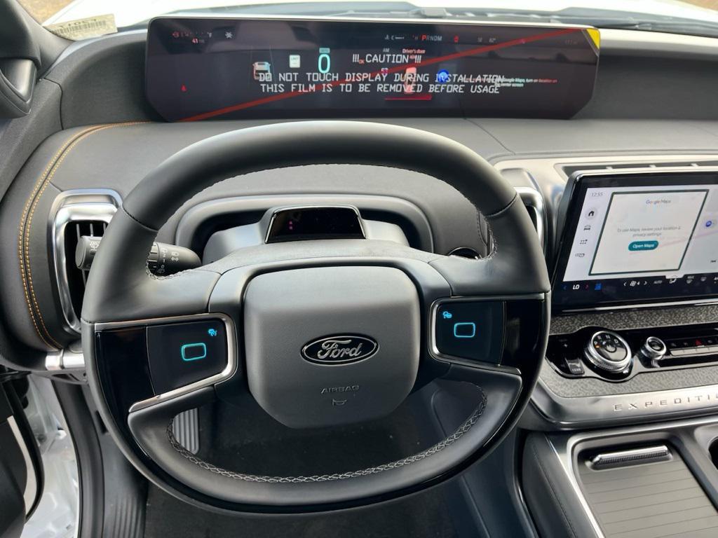 new 2025 Ford Expedition car, priced at $85,135