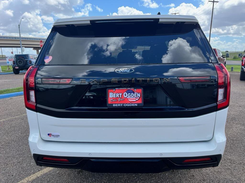 new 2025 Ford Expedition car, priced at $85,135