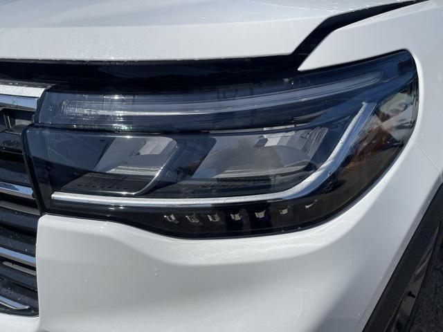 new 2025 Ford Explorer car, priced at $50,695