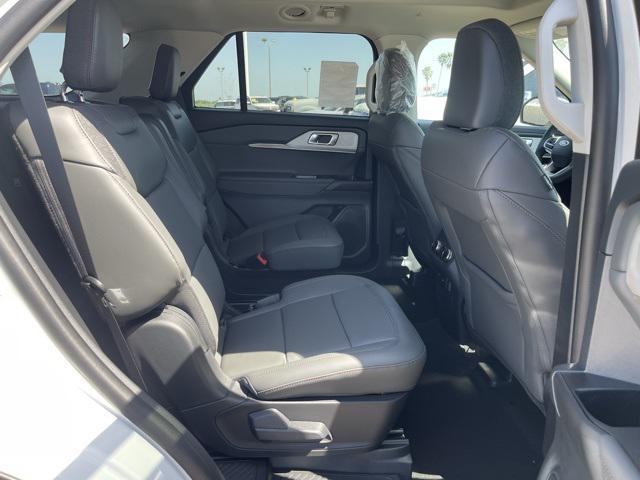 new 2025 Ford Explorer car, priced at $50,695