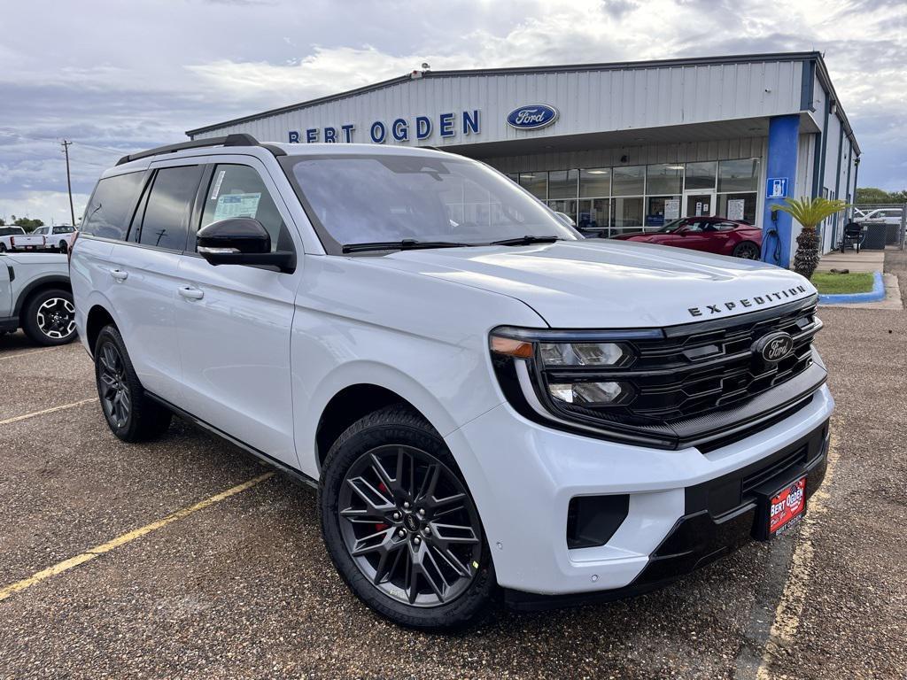 new 2025 Ford Expedition car, priced at $84,730