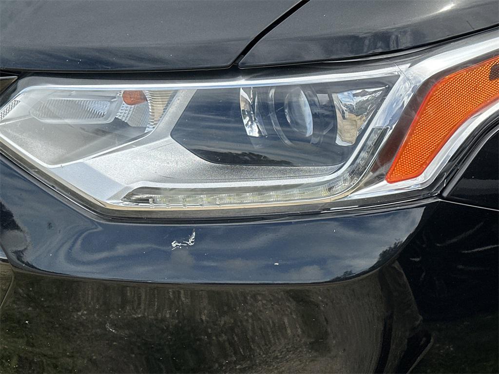 used 2020 Chevrolet Traverse car, priced at $19,991