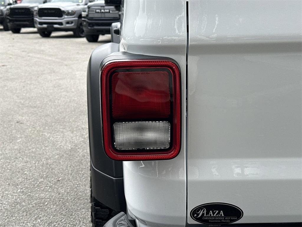 used 2023 Jeep Gladiator car, priced at $42,991