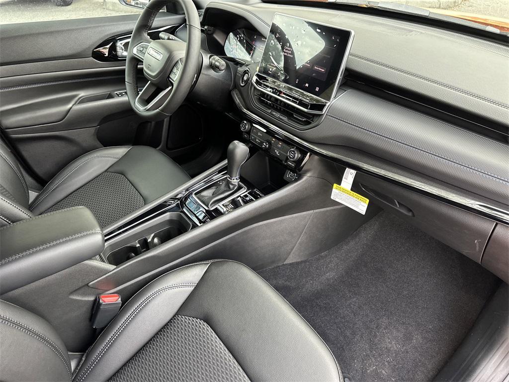 new 2026 Jeep Compass car, priced at $33,805