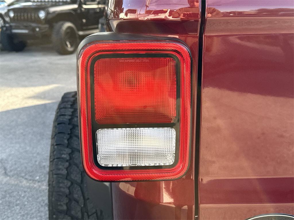 used 2021 Jeep Gladiator car, priced at $26,991