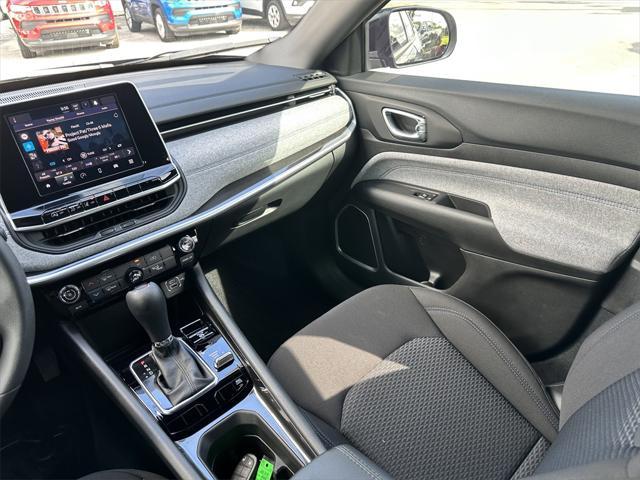 new 2025 Jeep Compass car, priced at $29,490