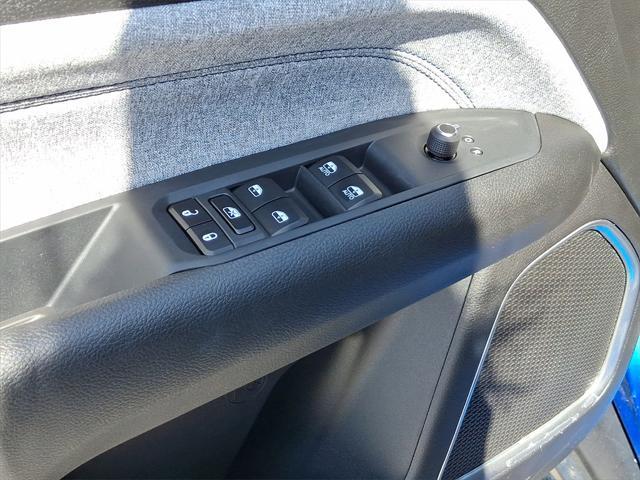 new 2025 Jeep Compass car, priced at $28,654