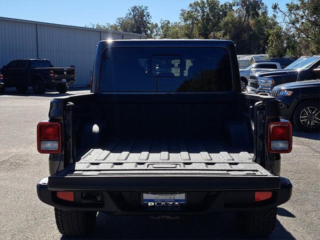 new 2025 Jeep Gladiator car, priced at $42,440