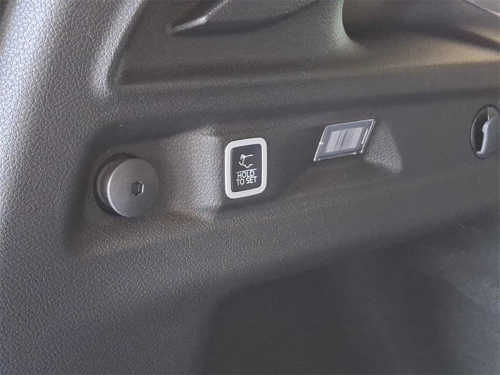 new 2025 Jeep Grand Cherokee L car, priced at $43,164