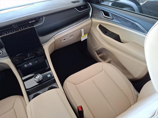 new 2025 Jeep Grand Cherokee L car, priced at $43,164