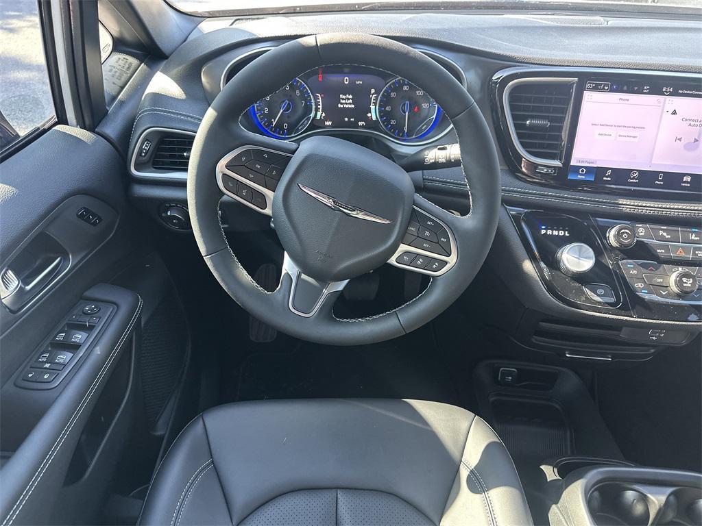 new 2026 Chrysler Pacifica car, priced at $41,073