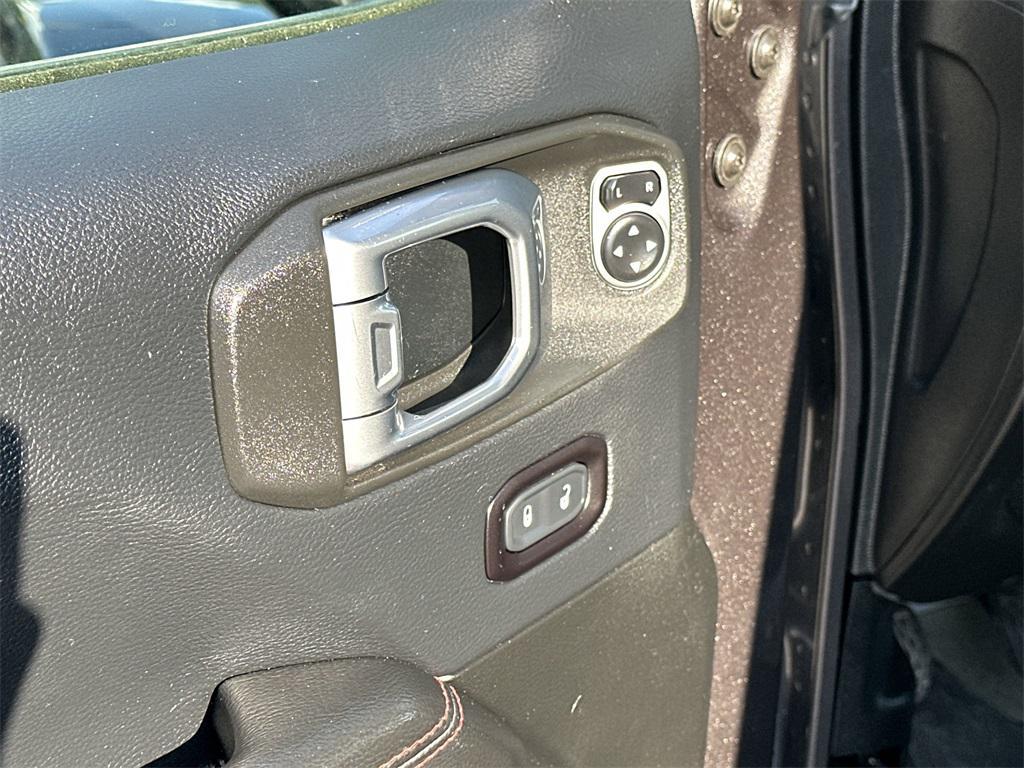 used 2018 Jeep Wrangler Unlimited car, priced at $34,641