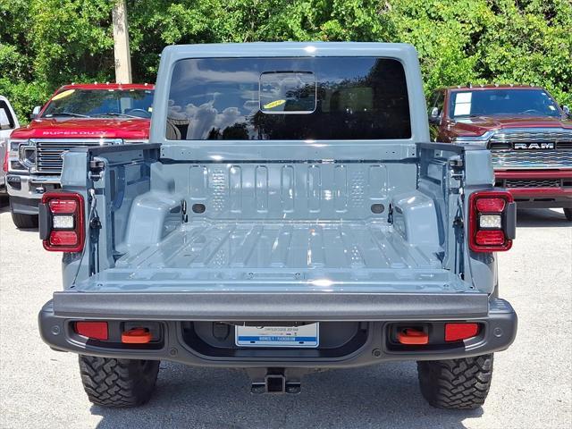 new 2025 Jeep Gladiator car, priced at $64,185