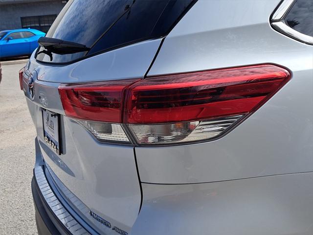 used 2018 Toyota Highlander car, priced at $26,991