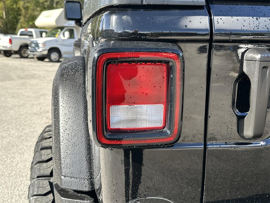 used 2021 Jeep Wrangler Unlimited car, priced at $31,991