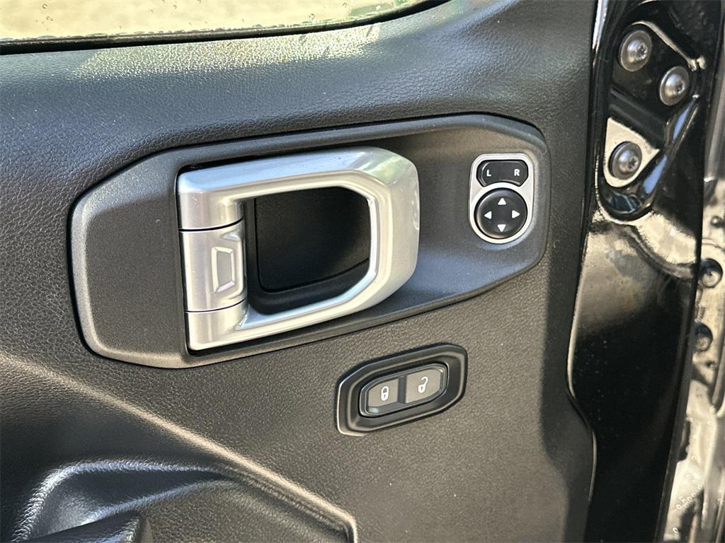 used 2021 Jeep Wrangler Unlimited car, priced at $31,991