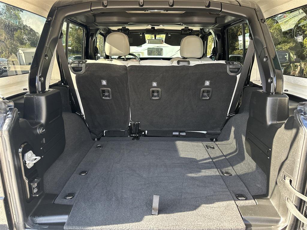 used 2021 Jeep Wrangler Unlimited car, priced at $31,991