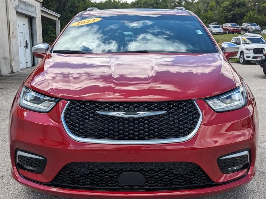 new 2024 Chrysler Pacifica car, priced at $48,955