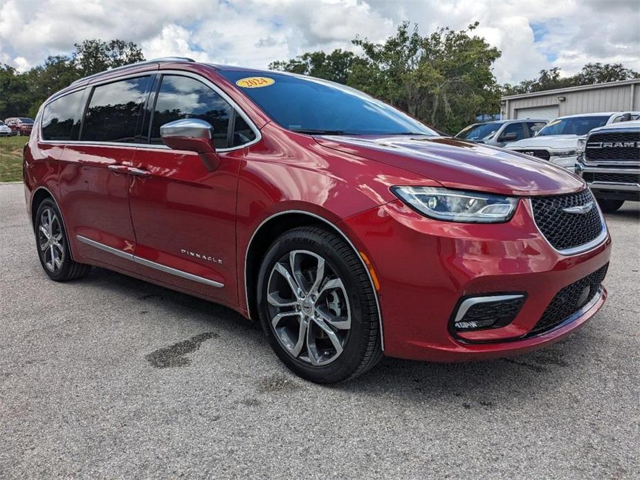 new 2024 Chrysler Pacifica car, priced at $48,955