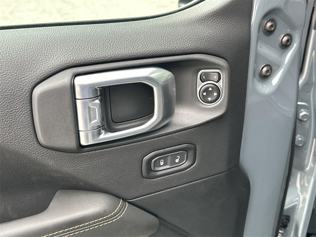 new 2026 Jeep Wrangler car, priced at $52,761