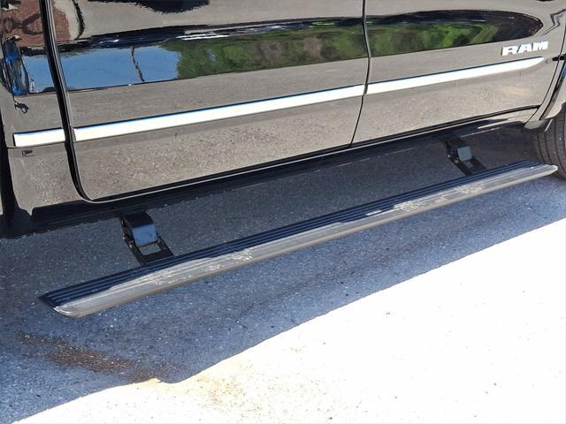 new 2025 Ram 1500 car, priced at $77,112