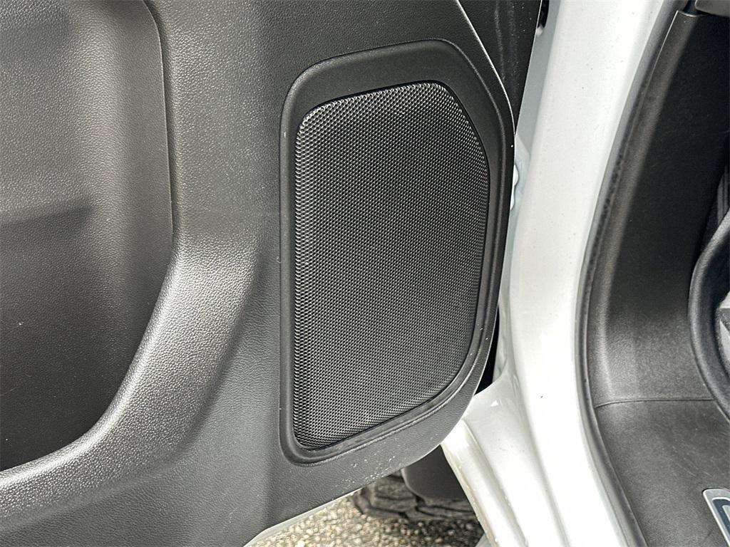 used 2021 Chevrolet Silverado 1500 car, priced at $34,991