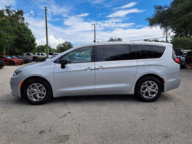 new 2024 Chrysler Pacifica car, priced at $48,865