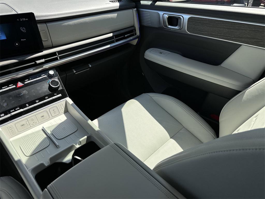 used 2025 Hyundai Santa Fe car, priced at $37,991