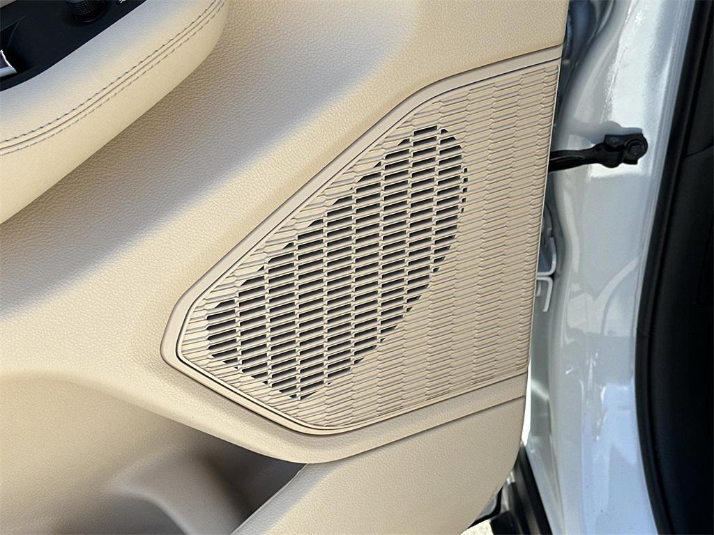 new 2025 Jeep Grand Cherokee L car, priced at $46,525