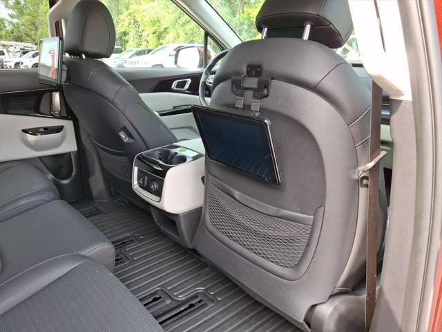 used 2024 Kia Carnival car, priced at $39,991
