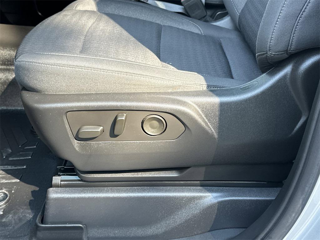 used 2022 Chevrolet Silverado 1500 car, priced at $41,991