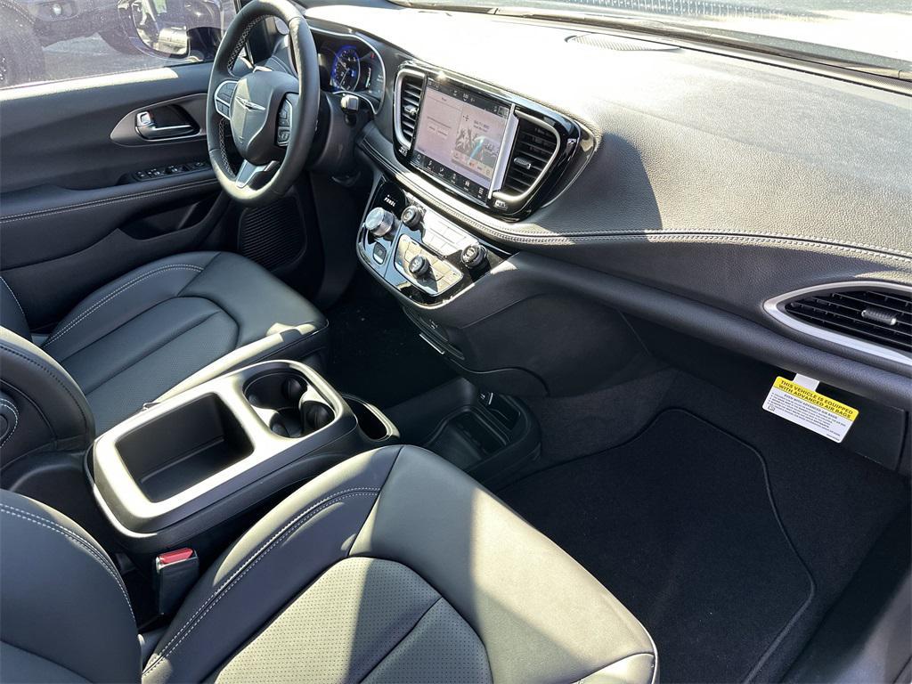 new 2026 Chrysler Pacifica car, priced at $41,573