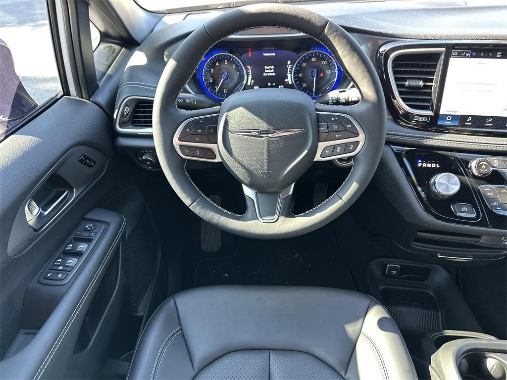 new 2026 Chrysler Pacifica car, priced at $41,573